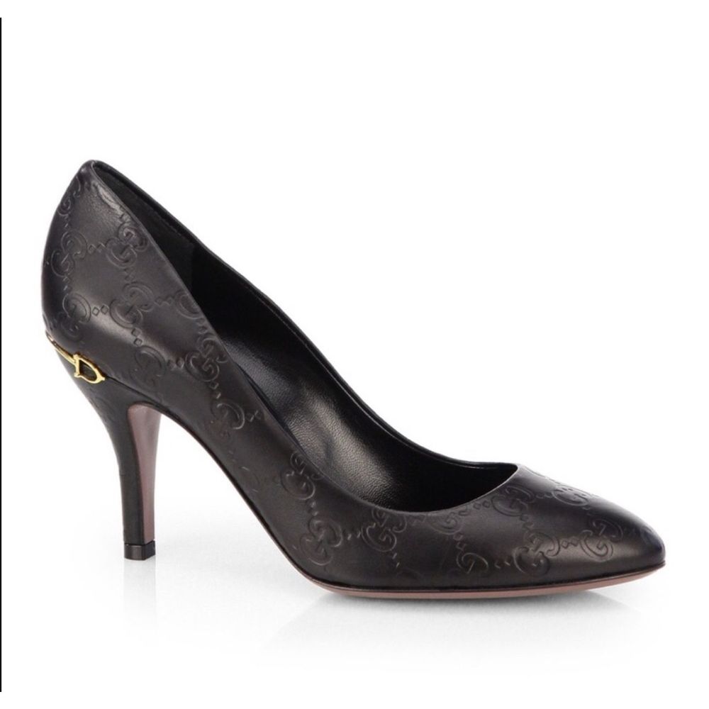 GUCCI Black Elizabeth Heels Size 38 US 7.5 Horsebit Embossed Leather Guccisima